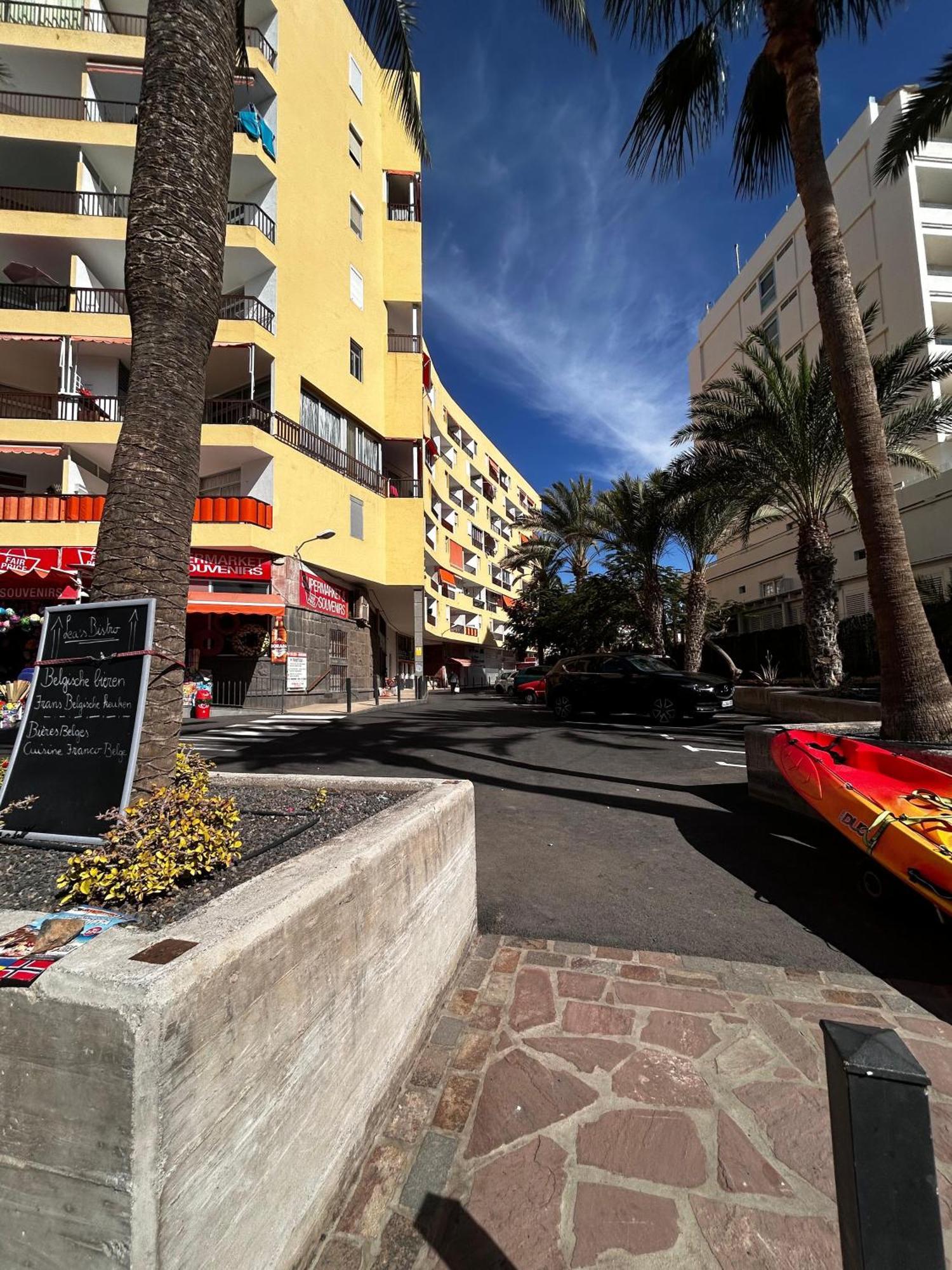 Apartamento En Los Cristianos Edificio Guayero Exterior photo